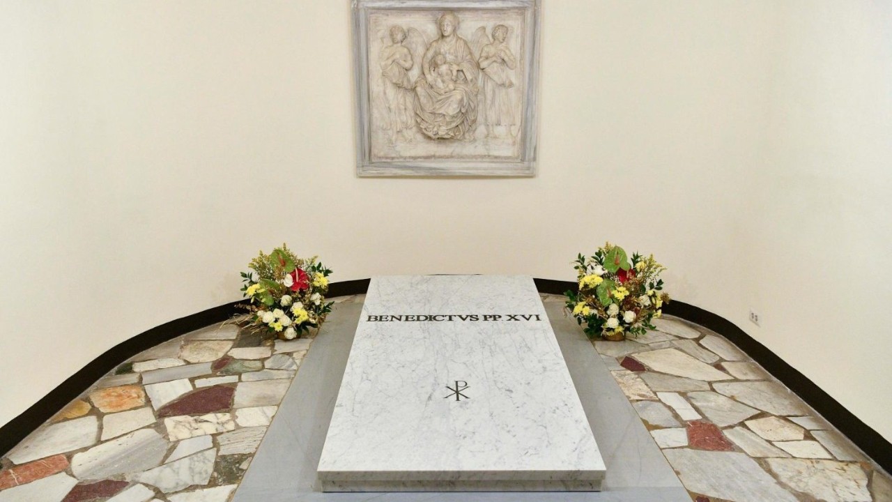 Sabato 27 aprile la Messa per Benedetto XVI nelle Grotte Vaticane